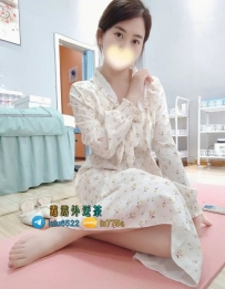 小靜：160/C/46/26歲  #高雄4000