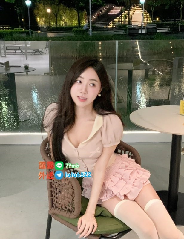 7f024c21-27c4-445b-be25-f8e9d3f32f42.jpg