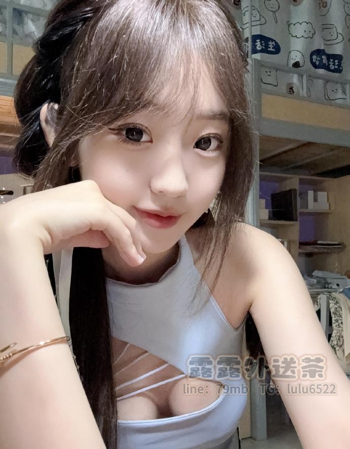 9372bbfdly1hu99hrw440j22c03407wh.jpg